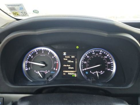 Used 2019 Toyota Highlander XLE image 40