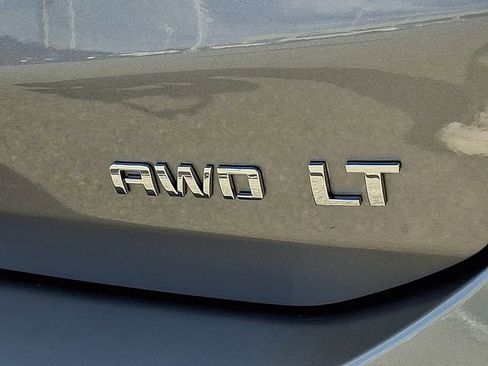 Used 2023 Chevrolet Equinox LT AWD/4WD image 32