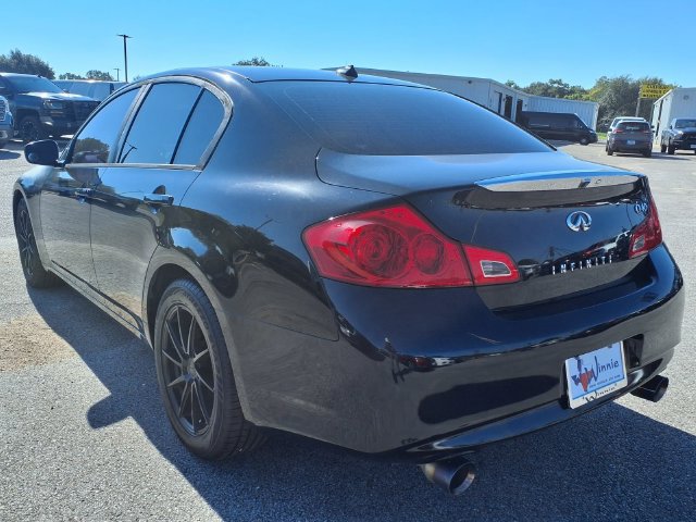 Used 2015 INFINITI Q40 w/ Moonroof Package RWD image 5