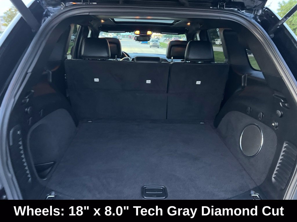 Used 2020 Jeep Grand Cherokee Overland AWD/4WD image 18