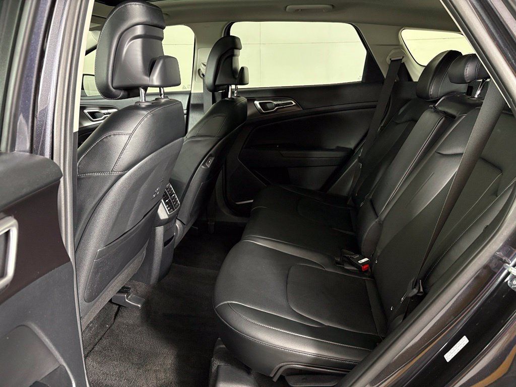 Used 2026 Kia Sportage EX w/ EX Panorama Roof Package FWD image 38