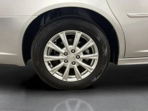 Used 2011 Buick Lucerne CX FWD image 24