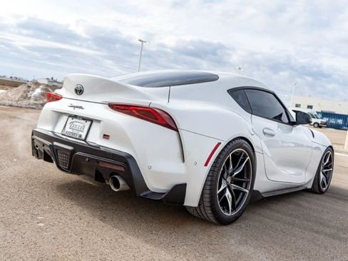 Used 2022 Toyota Supra Premium w/ Driver Assist Package image 6