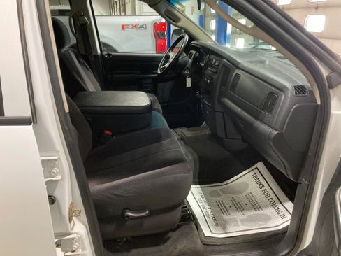 Used 2003 Dodge Ram 1500 Truck SLT AWD/4WD image 4