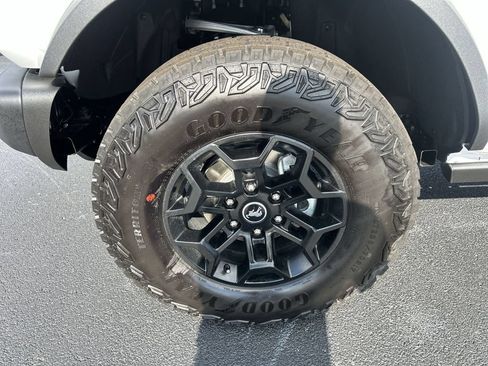 New 2026 Ford Bronco Badlands AWD/4WD image 16