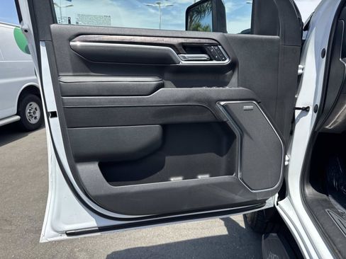 Used 2024 Chevrolet Silverado 2500 LTZ w/ LTZ Convenience Package AWD/4WD image 21