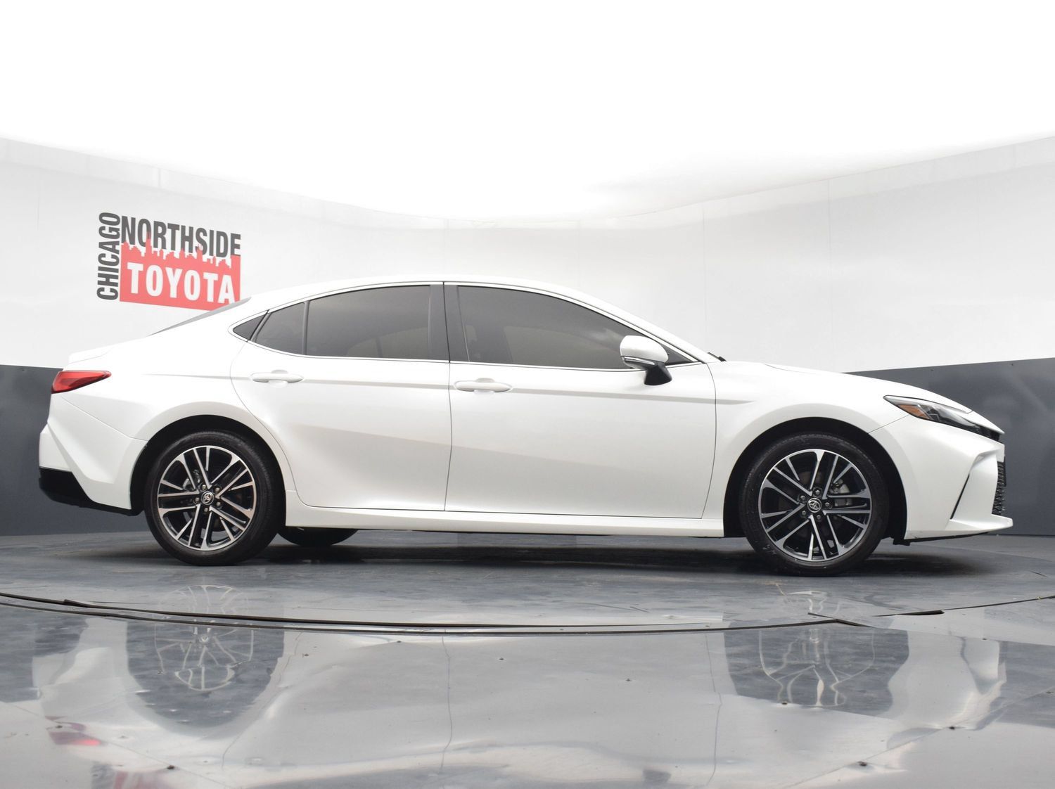 Used 2026 Toyota Camry XLE FWD image 29