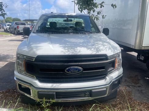 Used 2023 GMC Yukon XL SLT RWD image 6