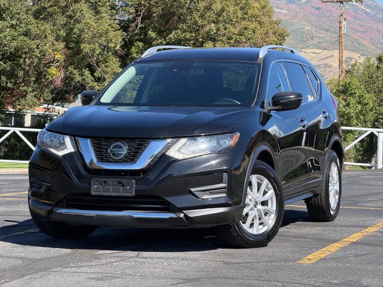 Used 2020 Nissan Rogue S w/ Special Edition Package FWD image 1