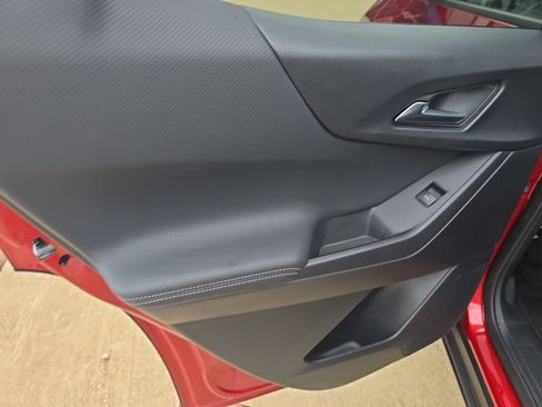 Used 2026 Chevrolet Equinox LT image 12