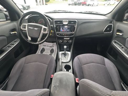 Used 2013 Chrysler 200 Touring w/ S Exterior Appearance Pkg FWD image 18