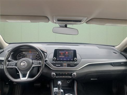 Used 2024 Nissan Altima 2.5 SR image 23