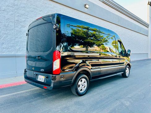 Used 2017 Ford Transit 250 148 Medium Roof RWD image 7