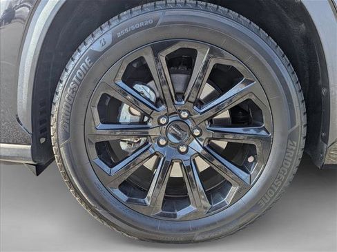 Used 2023 Toyota Highlander XLE image 9