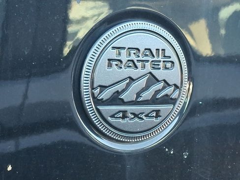 Used 2022 Jeep Wrangler Unlimited High Altitude image 9