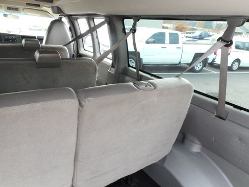 Used 2014 Chevrolet Express 3500 LS RWD image 19