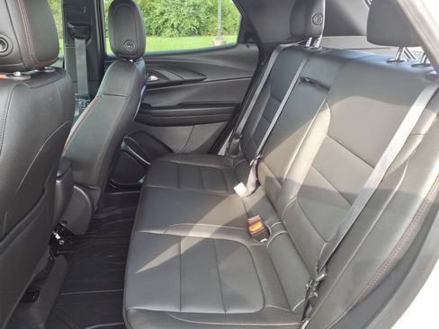 Used 2026 Chevrolet TrailBlazer RS w/ Convenience Package FWD image 14