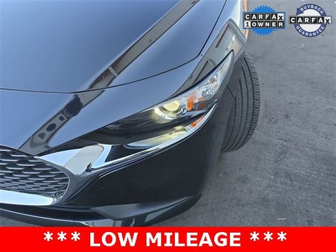 Used 2024 MAZDA MAZDA3 s image 19