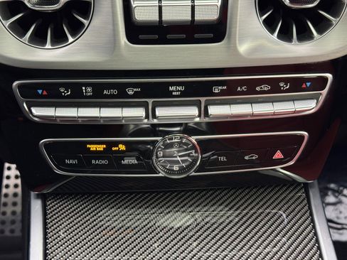 Used 2021 Mercedes-Benz G 550 G 550 w/ Exclusive Interior Package image 34