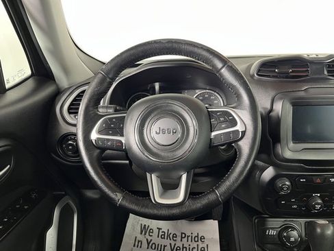 Used 2018 Jeep Renegade Latitude w/ Safety & Security Group image 20