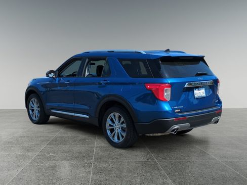 Used 2022 Ford Explorer Limited w/ Equipment Group 301A AWD/4WD image 3
