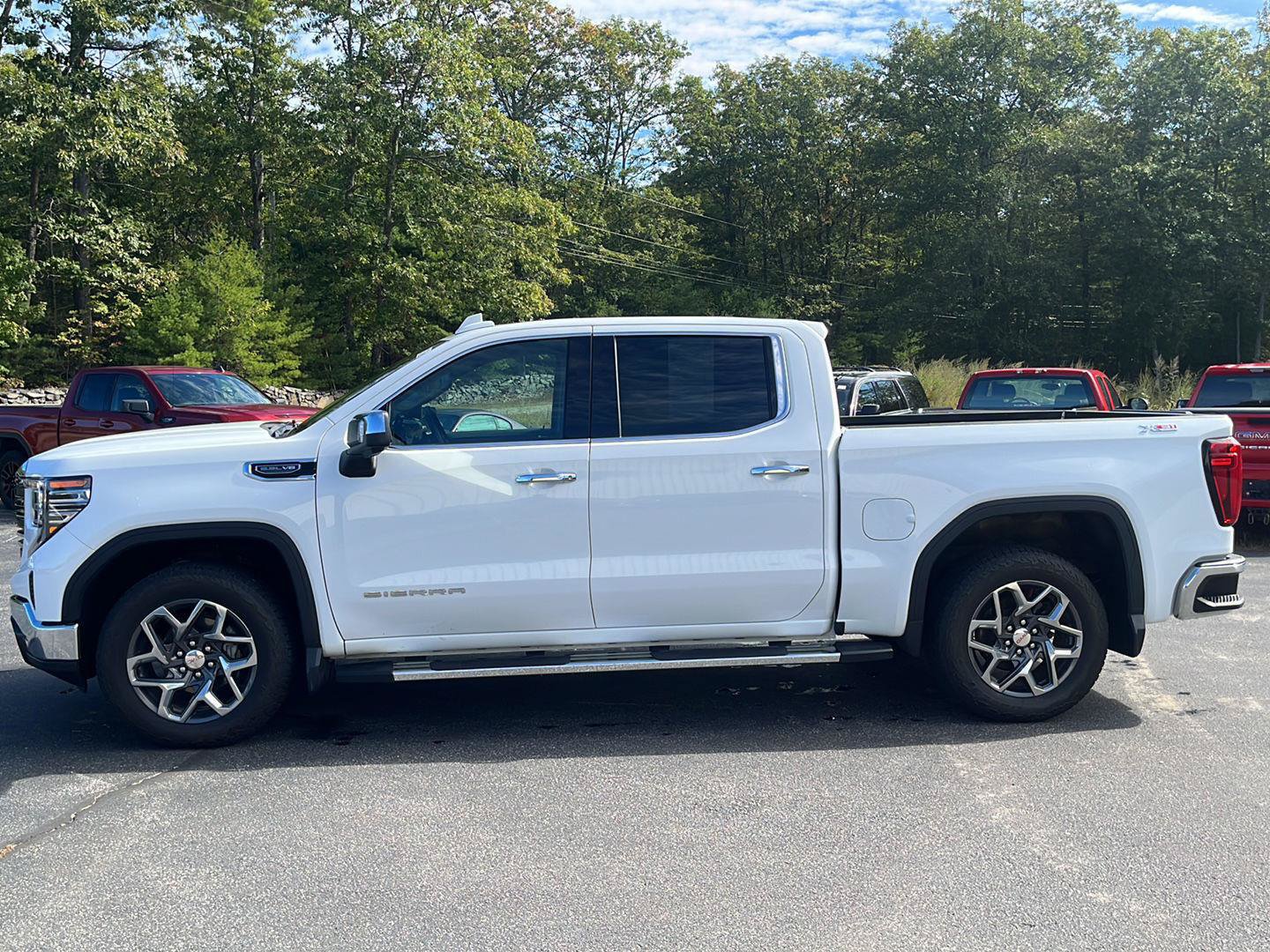 Certified 2023 GMC Sierra 1500 SLT w/ SLT Premium Package AWD/4WD image 3