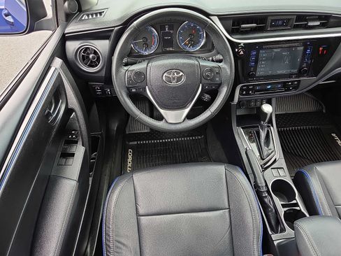 Used 2018 Toyota Corolla XSE FWD image 12