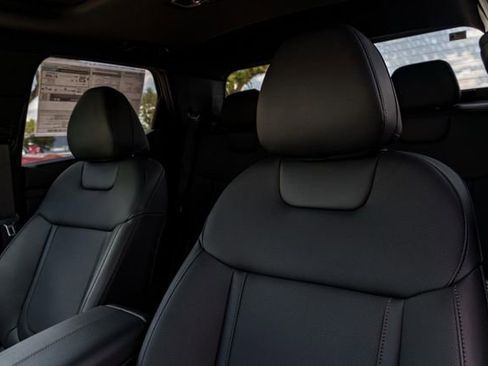 New 2025 Hyundai Santa Cruz SEL image 9