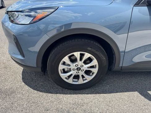 Used 2025 Ford Escape Active w/ Tech Pack #1 AWD/4WD image 3