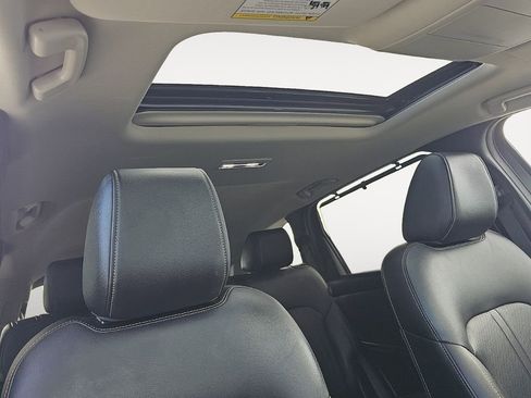 Certified 2024 MAZDA CX-90 Plug-In Hybrid w/ Preferred AWD/4WD image 19