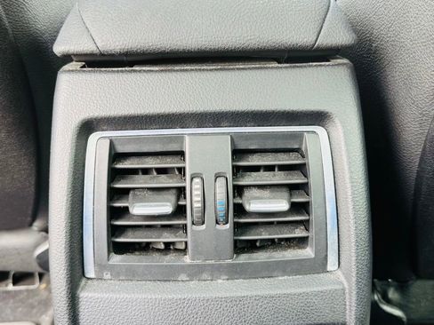 Used 2018 BMW 320i Sedan w/ Convenience Package image 14