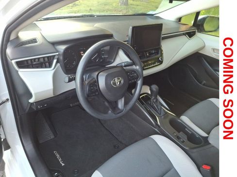 Used 2023 Toyota Corolla LE w/ Carpet Mat Package (TMS) FWD image 11