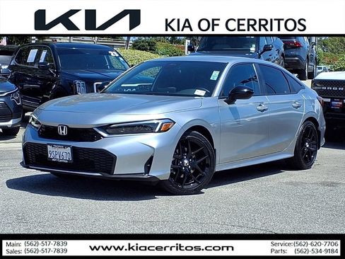 Used 2025 Honda Civic Sport image 1