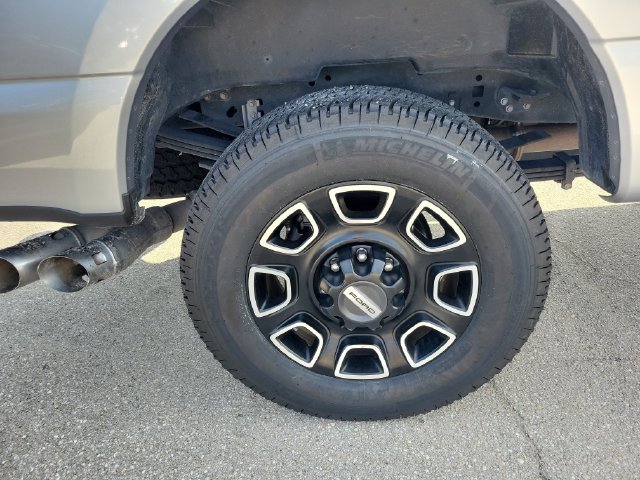 Certified 2024 Ford F350 Platinum w/ FX4 Off-Road Package AWD/4WD image 12