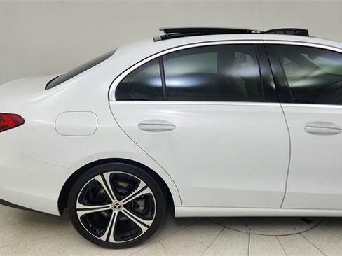 Used 2022 Mercedes-Benz C 300 Sedan image 7