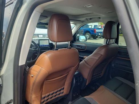 Certified 2024 Ford Bronco Sport Outer Banks w/ Tech Package AWD/4WD image 12