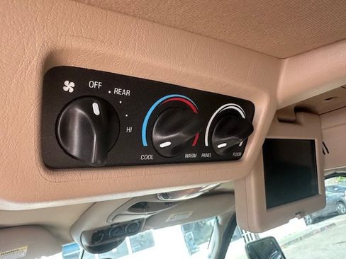 Used 2004 Ford Excursion Limited image 17
