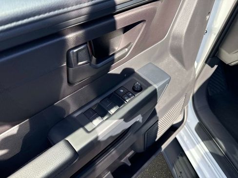 New 2026 Toyota Tundra SR image 18