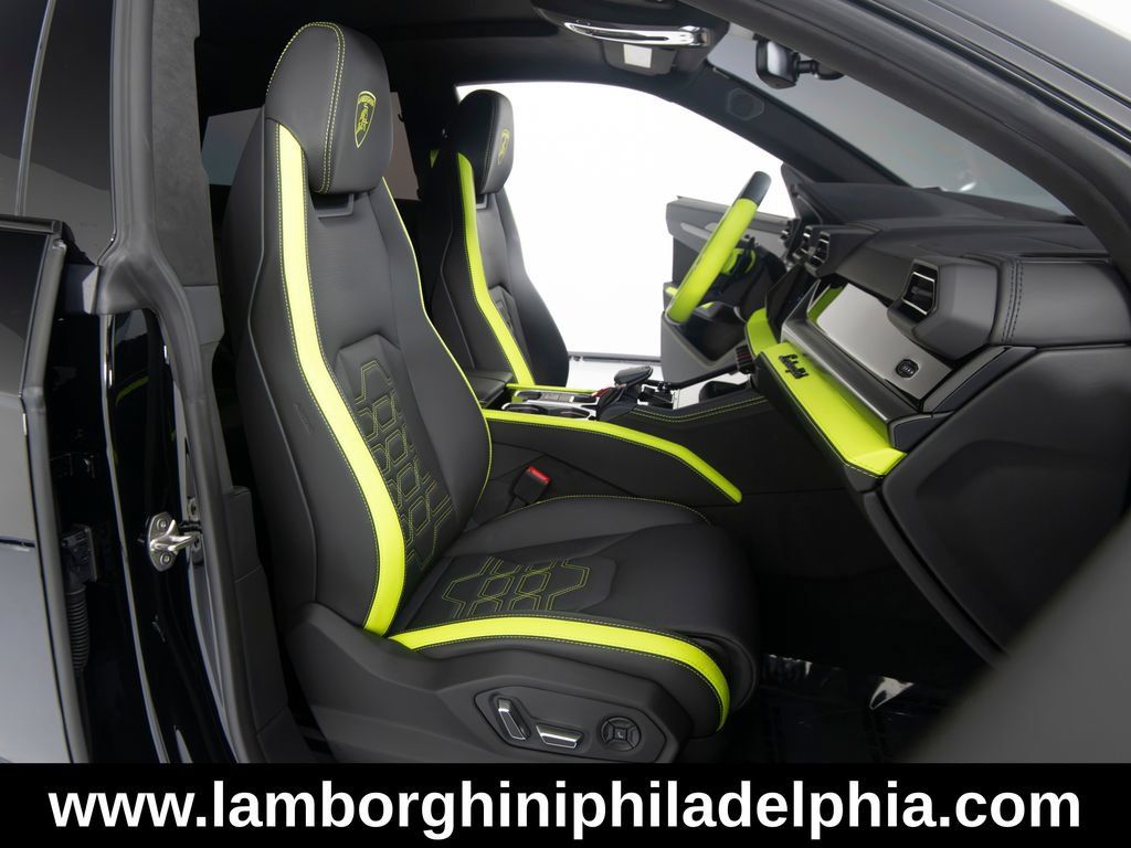 Used 2026 Lamborghini Urus S AWD/4WD image 41