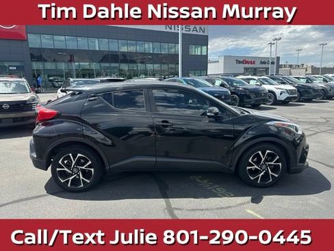 Used 2019 Toyota C-HR XLE FWD image 13