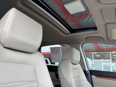 Used 2020 Honda CR-V Touring image 18