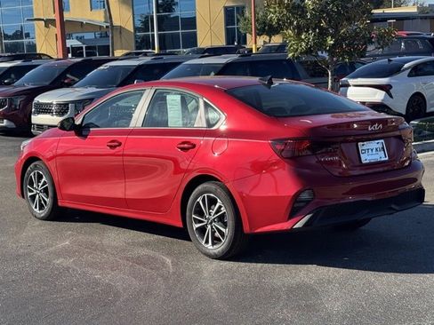Certified 2024 Kia Forte LXS w/ LXS Technology Package image 3