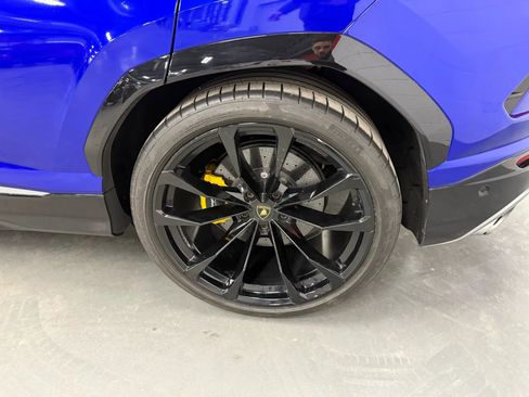Used 2019 Lamborghini Urus image 34