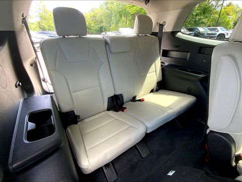 Used 2022 Kia Telluride S image 30