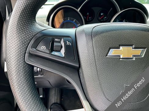 Used 2015 Chevrolet Cruze LT FWD image 16