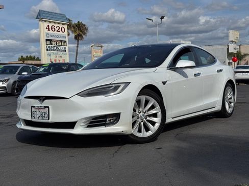 Used 2018 Tesla Model S AWD image 2