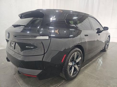 Used 2023 BMW iX xDrive50 w/ Premium Package image 6