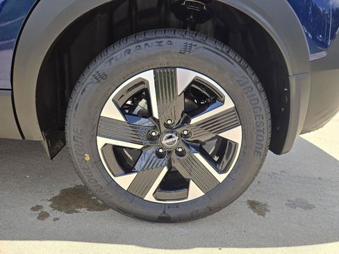 New 2026 Nissan Kicks SV w/ Cold Weather Package AWD/4WD image 9