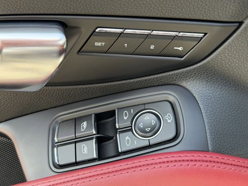Certified 2022 Porsche 718 Boxster RWD image 19