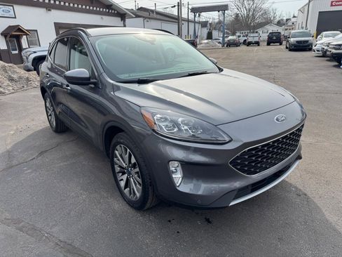 Used 2022 Ford Escape Titanium image 7